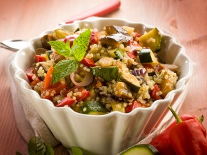 quinoa salad with vegetables, vegetarian food